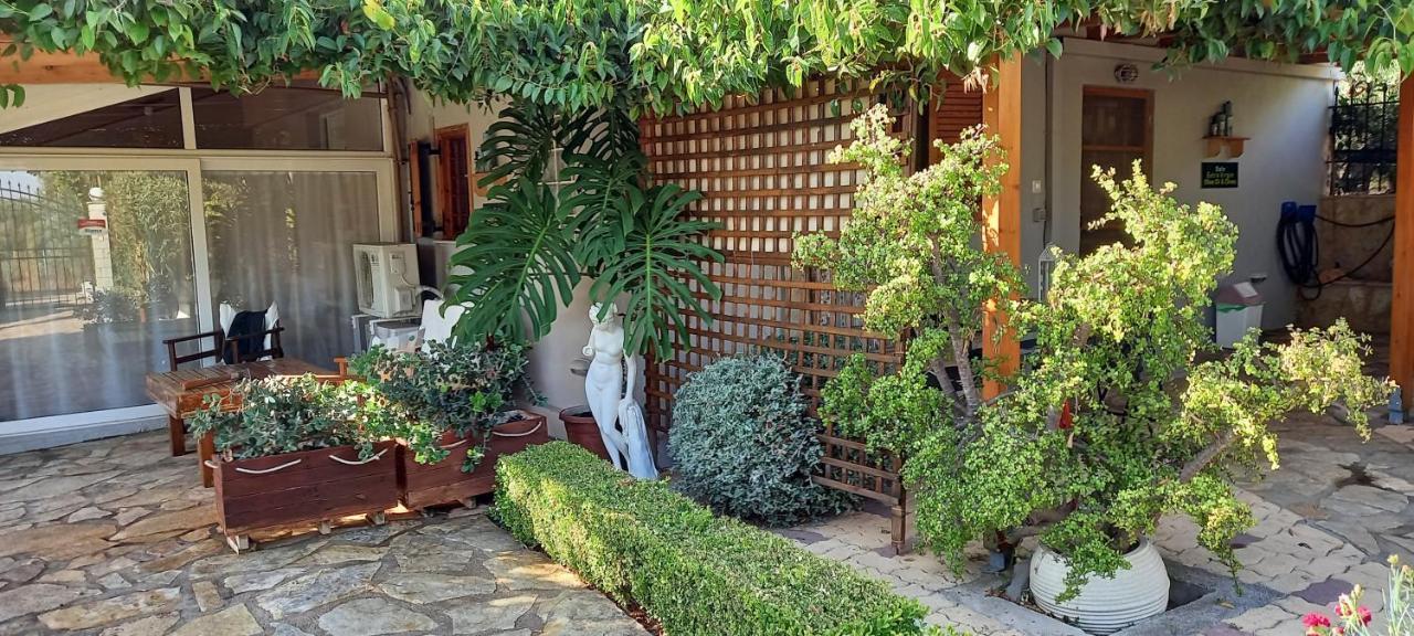 Willa Olives House Vromonérion Zewnętrze zdjęcie
